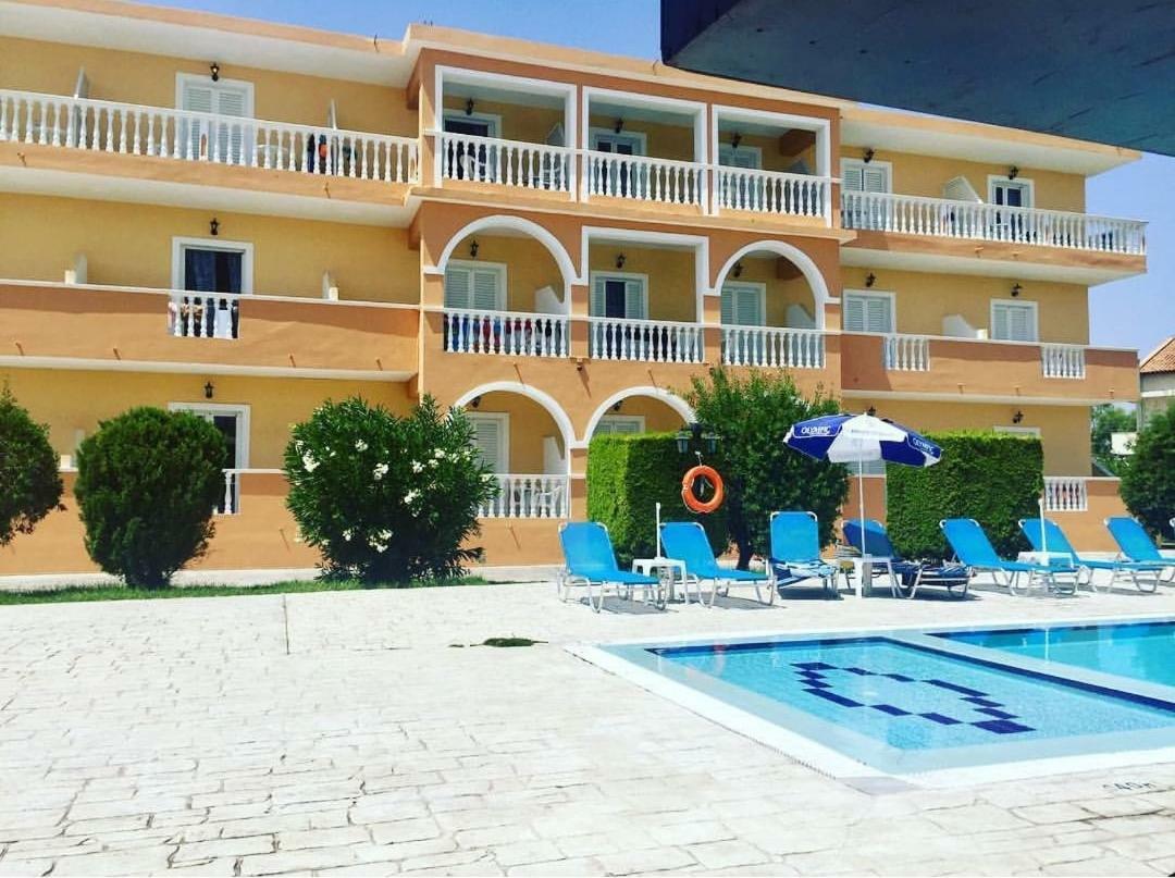 Derekas Studios & Apartments Лаганас Экстерьер фото